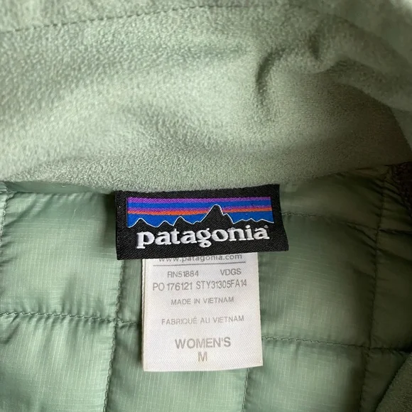 Patagonia Light Sage and Pale Mint Hybrid Ski Jacket - Picture 4 of 5